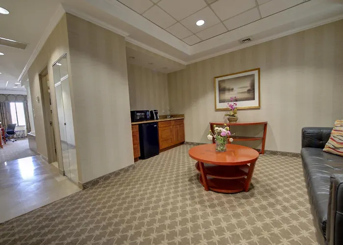 Holiday Inn Plainview-Long Island By Ihg